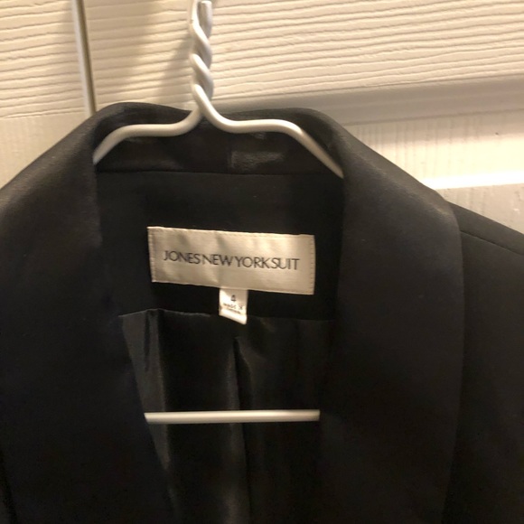 Jones New York Suit - Picture 3 of 6